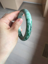 Load image into Gallery viewer, 57.5mm Certified Type A 100% Natural Sunny Green, Deep Forest Green, Gray &amp; Black Jadeite Jade Bangle AZ159-4038
