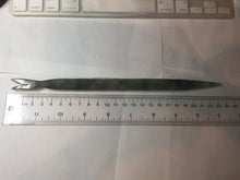 Load image into Gallery viewer, 24cm 100% Natural light green black Xiu Jade Serpentine vantage fish square style hairpin AW22
