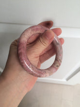 Load image into Gallery viewer, 56mm 100% natural chubby pink rose stone (Rhodonite) round cut bangle XY70
