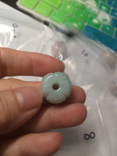 Load image into Gallery viewer, 16mm 100% natural light green/purple carved lotus jadeite jade beads K120
