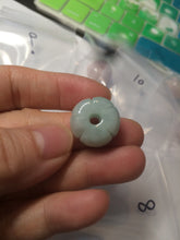 Load image into Gallery viewer, 16mm 100% natural light green/purple carved lotus jadeite jade beads K120
