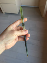 Load image into Gallery viewer, 19.5cm 100% Natural black light yellow black Xiu Jade (Serpentine) Hairpin AW58
