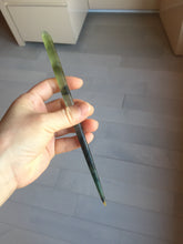 Load image into Gallery viewer, 19.5cm 100% Natural black light yellow black Xiu Jade (Serpentine) Hairpin AW58
