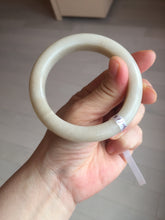 Load image into Gallery viewer, 56mm 100% natural orange/beige Quartzite (Shetaicui jade) bangle CB22
