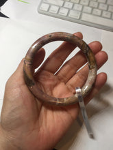 Load image into Gallery viewer, 58.9mm 100% natural pink brown black round cut rose stone (Rhodonite)bangle SY122
