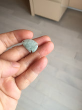 Load image into Gallery viewer, 100% Natural type A clear/light green jadeite jade 3D tropical fish Pendant group BF152
