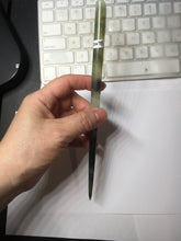 Load image into Gallery viewer, 19.5cm 100% Natural black light yellow black Xiu Jade (Serpentine) Hairpin AW58
