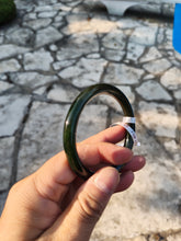 Load image into Gallery viewer, 60.2mm certified 100% Natural dark green/black round cut nephrite Jade(碧玉)  bangle HN14-0140

