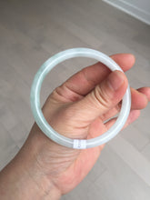 Load image into Gallery viewer, 59.5mm 100% natural certified light green/white round cut slim jadeite jade bangle BL43-1824
