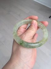 Load image into Gallery viewer, 58.8mm 100% natural fresh icy green mica bangle SY75
