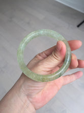Load image into Gallery viewer, 58.8mm 100% natural fresh icy green mica bangle SY75
