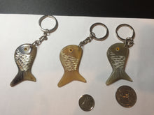 Load image into Gallery viewer, 52x23mm 100% Natural black brown yellow Buffalo Horn 3d carved fish Keychain, pendant, bag hanging group NJ3
