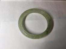 Load image into Gallery viewer, 58.8mm 100% natural fresh icy green mica bangle SY75
