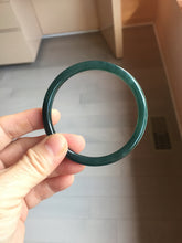 Load image into Gallery viewer, 卖了 58.3mm Type A 100% Natural icy black(冰乌鸡) blue gray Guatemala Slim Round Cut Jadeite Bangle PJ150-1376
