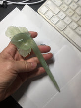 Load image into Gallery viewer, 16cm 100% Natural light green Xiu Jade Serpentine vantage carved lily hairpin AW23
