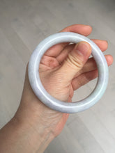 Load image into Gallery viewer, 58.5mm certified type A 100% Natural  light green/purple round cut Jadeite Jade bangle BM83-0021
