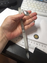 Load image into Gallery viewer, 18.5cm 100% Natural icy watery black/clear (水墨) Xiu Jade Serpentine hairpin AW26
