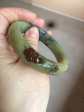 Load image into Gallery viewer, 51mm 100% Natural yellow/blue/brown/black carved bunny/window Xiu Jade (Serpentine) bangle XY11
