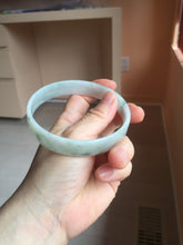 Load image into Gallery viewer, 68.3mm certified 100% natural Type A ligit green white with green floating flowers thin jadeite jade bangle AZ173-1027
