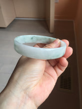 Load image into Gallery viewer, 68.3mm certified 100% natural Type A ligit green white with green floating flowers thin jadeite jade bangle AZ173-1027
