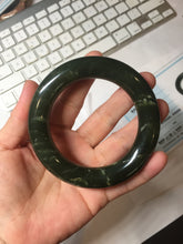 Load image into Gallery viewer, 55.2mm certified 100% Natural dark green/black Ocean Waves chubby round cut nephrite bangle HN185-0878
