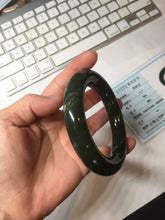 Load image into Gallery viewer, 55.2mm certified 100% Natural dark green/black Ocean Waves chubby round cut nephrite bangle HN185-0878
