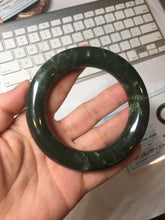 Load image into Gallery viewer, 55.2mm certified 100% Natural dark green/black Ocean Waves chubby round cut nephrite bangle HN185-0878
