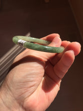 Load image into Gallery viewer, 卖了 57.4mm Certified 100% natural Type A oily dark green/ gray/brown (老油青) slim round cut jadeite jade bangle PB321-0594
