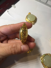 Load image into Gallery viewer, 100% Natural yellow/green nephrite Jade(黄玉) pendant HF84
