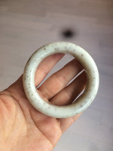 Load image into Gallery viewer, 51.8mm 100% Natural beige with black/brown flying dandelions Osmanthus fragrans cake nephrite Jade bangle HT93
