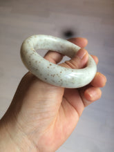 Load image into Gallery viewer, 51.8mm 100% Natural beige with black/brown flying dandelions Osmanthus fragrans cake nephrite Jade bangle HT93
