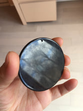 Load image into Gallery viewer, 100% natural black jadeite jade(Wuji, 乌鸡)  Guanyin (观音) safe and sound pendant/worry stone/decor BM38
