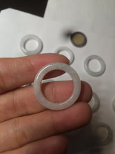 Load image into Gallery viewer, Size 6 1/2-8 100% natural type A white  jadeite jade band ring R106
