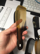 Load image into Gallery viewer, 15.5cm 100% Natural black yellow Buffalo Horn Comb with flaws group AW9
