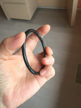Load image into Gallery viewer, 61mm 100% Natural dark green/black meteorite Stellar Night sky skinny round cut nephrite bangle HN76-8699
