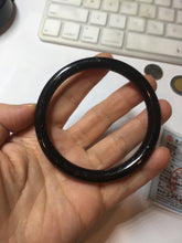Load image into Gallery viewer, 61.5mm 100% Natural dark green/black meteorite Stellar Night sky slim round cut nephrite bangle HN62-0751
