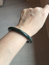 Load image into Gallery viewer, 56.3mm 100% Natural dark green/black meteorite Stellar Night sky slim round cut nephrite bangle HN59-0758
