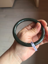 Load image into Gallery viewer, 61.5mm 100% Natural dark green/black meteorite Stellar Night sky slim round cut nephrite bangle HN61-0753
