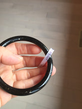 Load image into Gallery viewer, 61.5mm 100% Natural dark green/black meteorite Stellar Night sky slim round cut nephrite bangle HN62-0751
