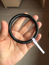 Load image into Gallery viewer, 61.5mm 100% Natural dark green/black meteorite Stellar Night sky slim round cut nephrite bangle HN62-0751
