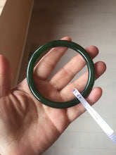 Load image into Gallery viewer, 60mm certified 100% Natural dark green/black round cut nephrite (碧玉) bangle HN68-0135
