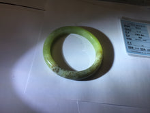 Load image into Gallery viewer, 55.5mm Certified Type A 100% Natural green yellow/sugar brown flying dandelions nephrite Jade bangle HN51-0488

