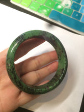 Load image into Gallery viewer, 60.5mm 100% natural green/red/black Epidote (红绿宝)bangle CB62
