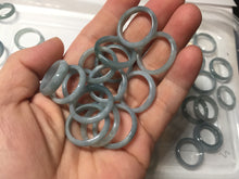 Load image into Gallery viewer, 100% natural type A green/blue/purple Guatemala jadeite jade band ring group AT111
