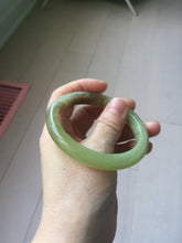 Load image into Gallery viewer, 55.5mm Certified Type A 100% Natural green yellow/sugar brown flying dandelions nephrite Jade bangle HN52-0472
