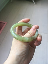 Load image into Gallery viewer, 55.5mm Certified Type A 100% Natural green yellow/sugar brown flying dandelions nephrite Jade bangle HN52-0472
