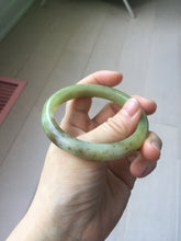 Load image into Gallery viewer, 55.5mm Certified Type A 100% Natural green yellow/sugar brown flying dandelions nephrite Jade bangle HN52-0472

