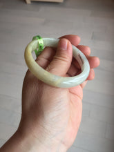Load image into Gallery viewer, 51.5mm certified 100% natural Type A green/yellow oval jadeite jade bangle e68-8540
