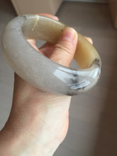 Load image into Gallery viewer, 61mm 100% natural beige/yellow/gary/brown with floating seaweeds chubby Quartzite (Shetaicui jade) bangle XY119
