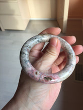 Load image into Gallery viewer, 51.8mm 100% natural pink/black/brown/yellow/black chubby round cut rose stone (Rhodonite) bangle SY134
